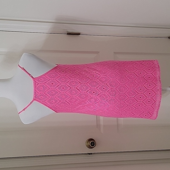 Lilly Pulitzer Size S Barbie Pink w/ Gold Metallic Threading Lace Mini Dress - Picture 4 of 13